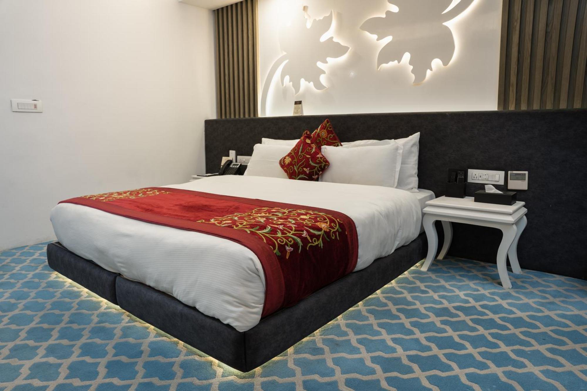 Hotel Snowland, Srinagar 외부 사진